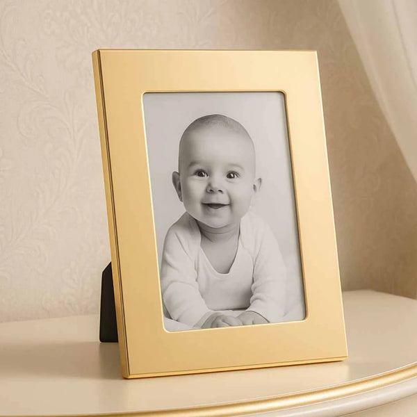 Picture Frame - 5" x 7" Gold Silhouette