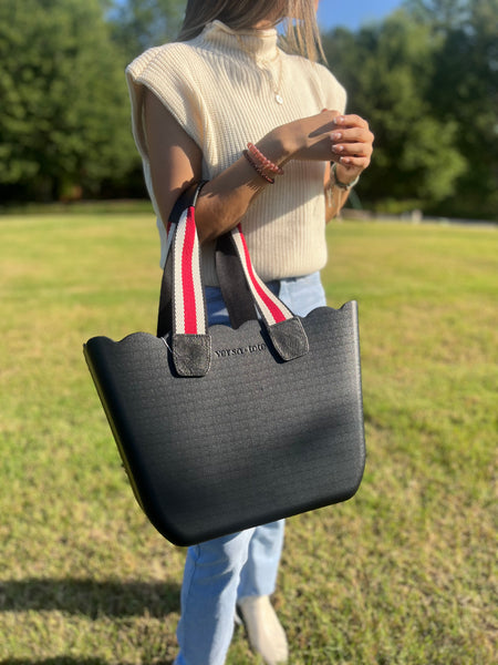 Versa Tote - Medium Scalloped Black