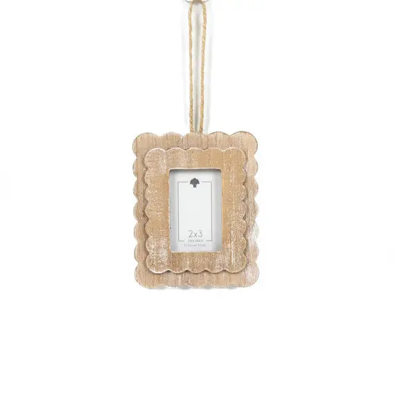 Wood Scallop Photo Frame Ornament | Holds 2x3 Photo